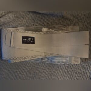 motif pregnant belly band medium